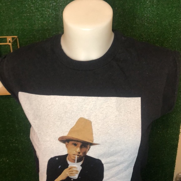 Pharrell Tee Shirt - Picture 5 of 5